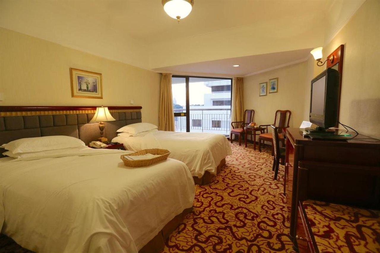 Huiquan Dynasty Hotel Циндао Екстериор снимка